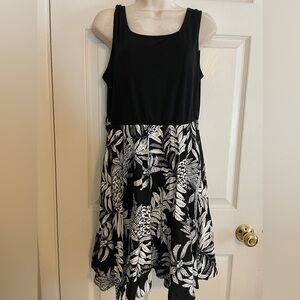Cupshe Black and White Leaf Pattern Dress